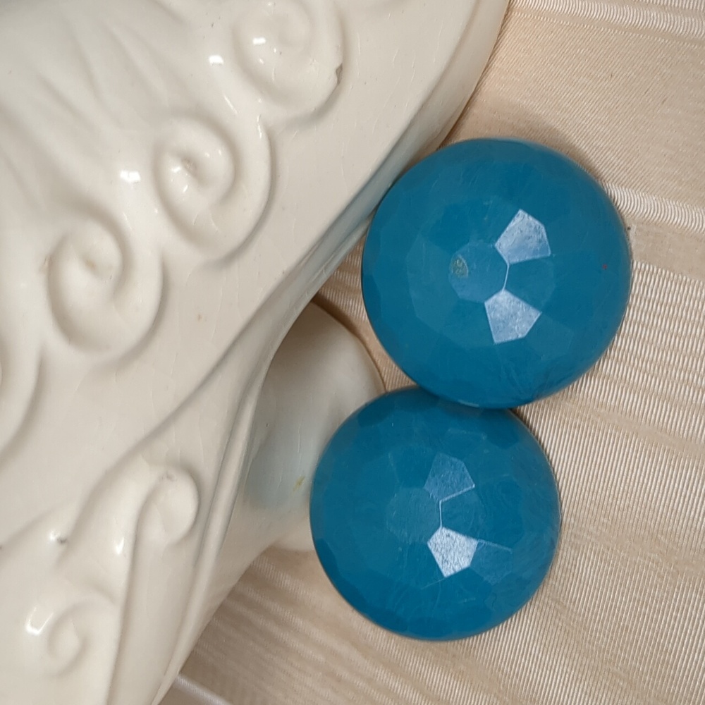 Vintage 60s Turquoise Faceted Button Earrings Mid Century Mod Atomic Age
